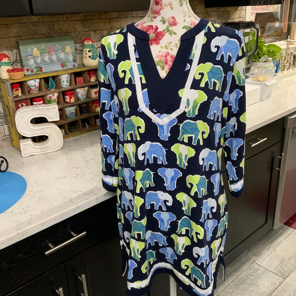 Crown & Ivy Size Medium Shift Dress 3/4 Sleeve Tropical Elephant Print Preppy